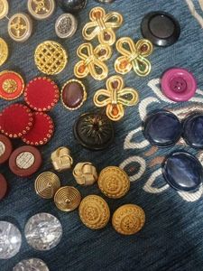fancy button ( plastic)