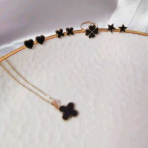 Black Pendant Set