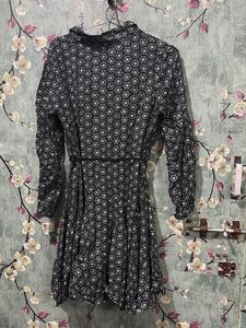 Chic Printed Button-Down Dress with Belt