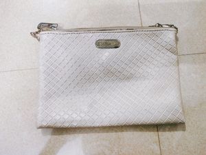 Esprit White Woven Clutch