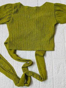 Trendy Green Puff Sleeve Crop Top