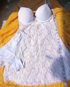 Delicate Lace Camisole with pushup pades s