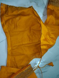 Elegant Yellow Saree