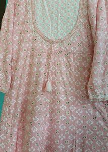 Beautiful Pink Printed Kurta with Embellishments