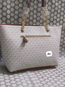 Michael Kors Tote Bag - Classic Signature Print