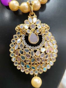 Beaded jewellery and Earring Set