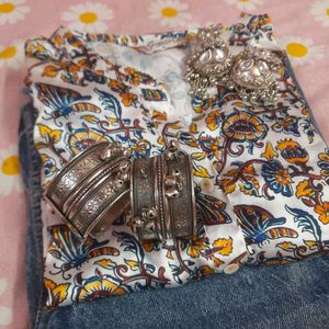 Traditional Boho-floral print long-sleeved sh
