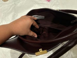 Chic Burgundy Leather Handbag