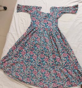 Flowy Floral Print Ethnic Gown