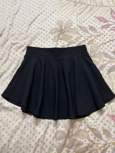black top and skirt combo