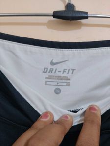 Nike Women's Capri Pants