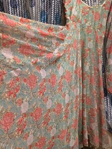 Beautiful Floral Kurta Set