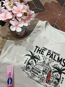 Graphic Print Tank Top 🤍
