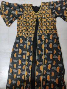 Dress With Heavy Shrug