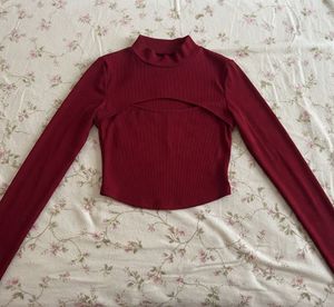 Chic Cut-Out Mock Neck Crop Top