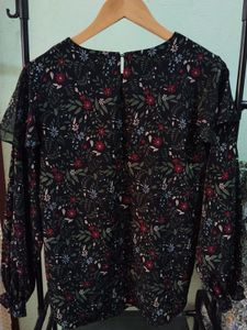 Floral Print Ruffle Neck Top