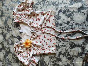 Cute Floral Print Cropped Top
