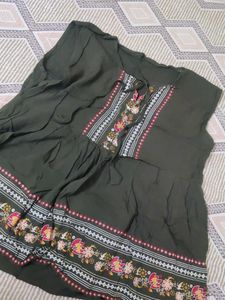 Embroidered Green Kurta
