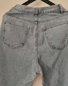Light Wash Split Hem Jeans