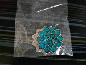 *PRICE DROP* Aqua Blue Earrings