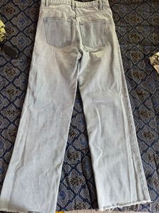 Light Wash Straight Leg Jeans size - 28