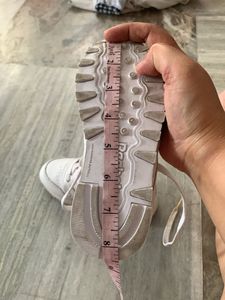 Reebok Classic White Sneakers unisex