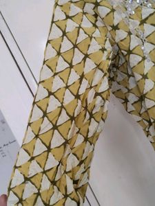 Embellished Geometric Print green  Kurti