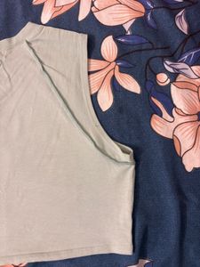 H&amp;M Cropped Sleeveless Top