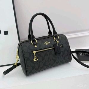 LATEST COACH SPEEDY SHOULDER SLING WITHOUT BOX