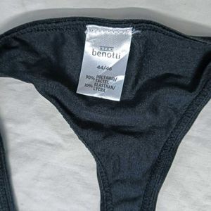 ⭐ Black Thong Panty with Bow Detail