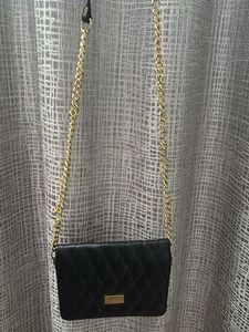 Chic Black Quilted Crossbody Bag