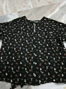 Chic Black Floral Print Top