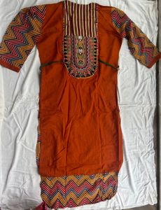 NAVRATRI Embroidered Kurti With Side Tie Ups