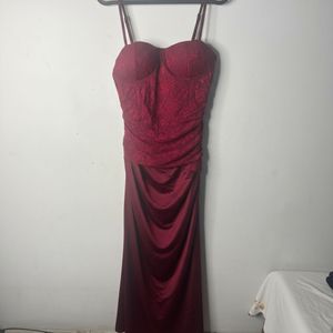 Elegant Maroon Ruched Evening Dress
