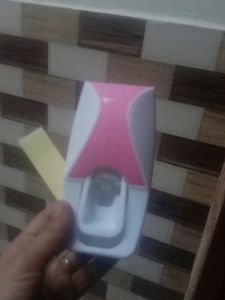 toothpaste  holder