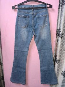 Bootcut jeans