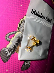 Sparkling Gold Stud Earrings pake of 2