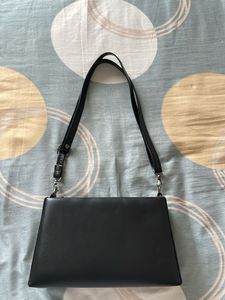 Chic Woven Black Crossbody Bag