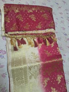 Elegant Rani Pink &amp; Cream Gold-Brocade Designer Sa