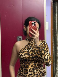 Leopard Print One Shoulder Top