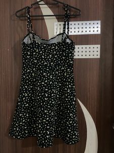 H&amp;M Floral Print Mini Dress🪷