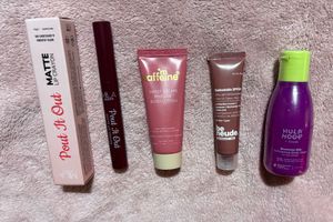 MIA Beauty Lip Crayon &amp; Skincare Set