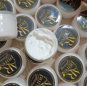 AR Pure Glowing Cosmetics Face Cream