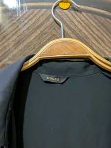 Chic Black COUPS Top