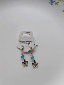 Cute flower earrings ✨️ 🌸