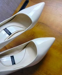 LINABU SHOES Elegant White Patent Heels