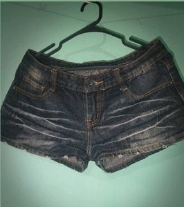 Y2k low waist denim shorts