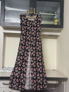 Floral Kurti In Slit Cut pattern