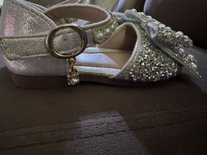 Sparkly Bow Sandals for Girls