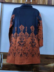 Stylish Women's Coat- M/L size